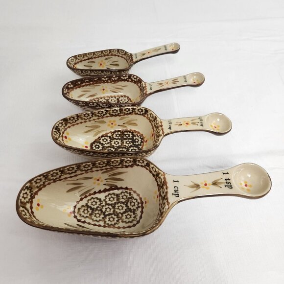Temptations Old World Brown Measuring Cups Spoons Nesting Set of 4 Yellow Flower - Picture 2 of 10